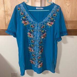 MISLOOK embroidered top